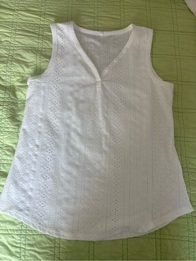 Cupshe White Eyelet V-Neck Tank Top